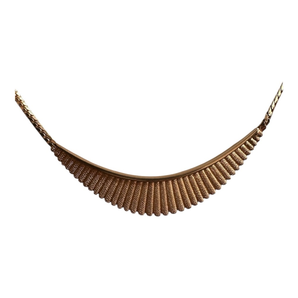 Avon 1984 Gold Tone Fan pleated Crescent Necklace - Picture 2 of 5